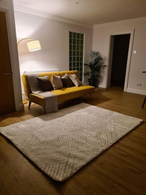 Luxury, Spacious 3 Bedroom, Beachfront With Parking & Courtyard - Shoreside Appartement Margate